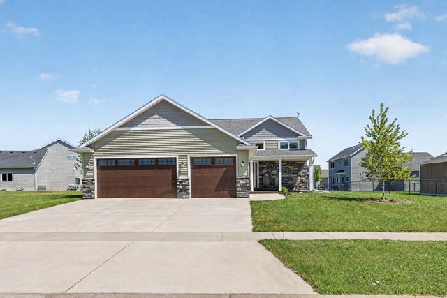 1565 Brandt Drive NE, Byron, MN 55920