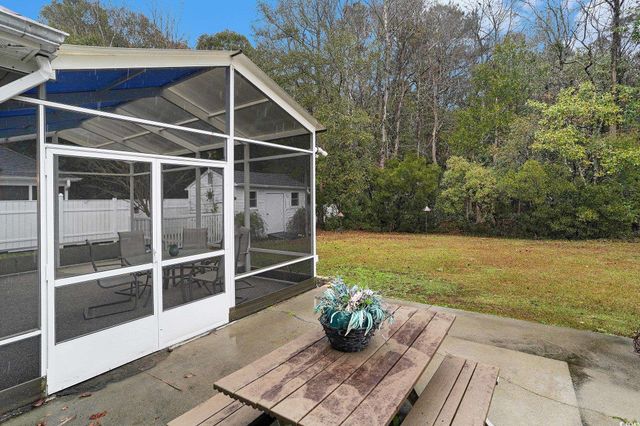 110 Ashworth Dr., Little River, SC 29566