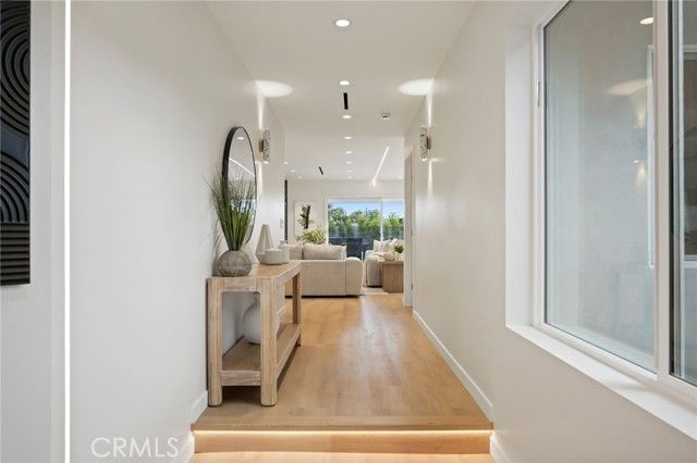 24118 Highlander, West Hills (los Angeles), CA 91307