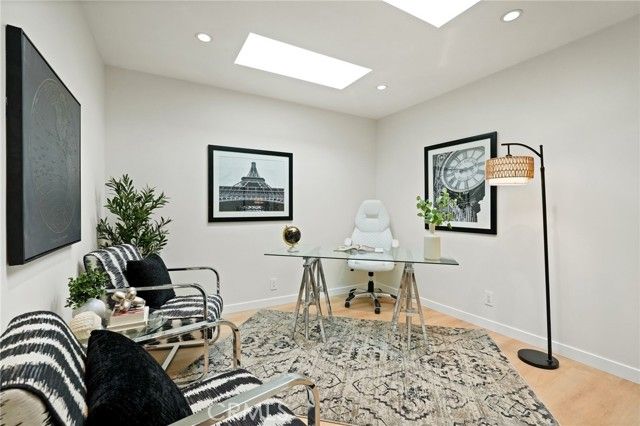 24118 Highlander, West Hills (los Angeles), CA 91307