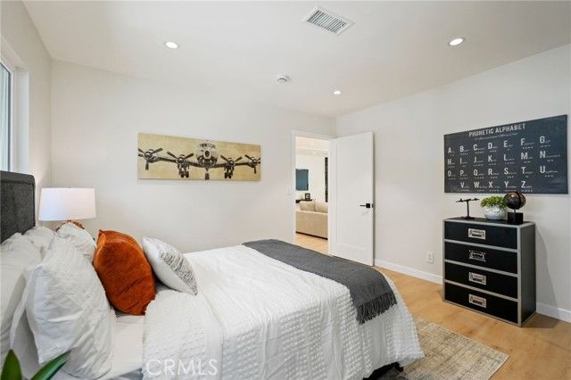 24118 Highlander, West Hills (los Angeles), CA 91307