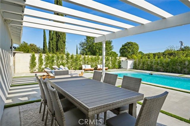 24118 Highlander, West Hills (los Angeles), CA 91307