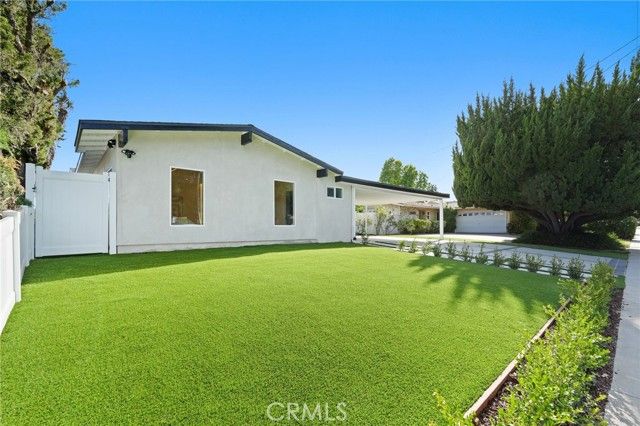 24118 Highlander, West Hills (los Angeles), CA 91307