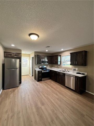 306 E Adams Street, Pittsburg, KS 66762