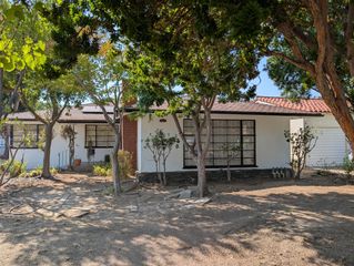 2649 N Adoline Avenue, Fresno, CA 93705