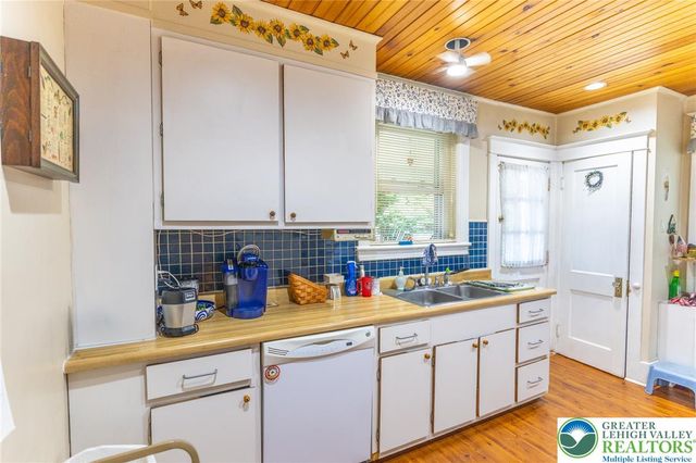 1207 Maple Street, Bethlehem City, PA 18018