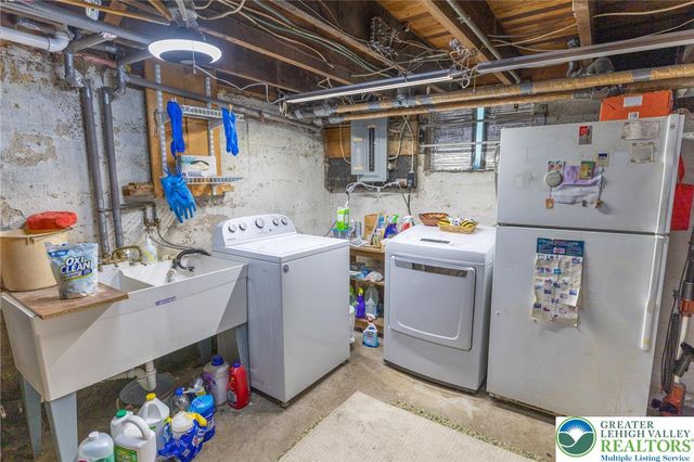 1207 Maple Street, Bethlehem City, PA 18018