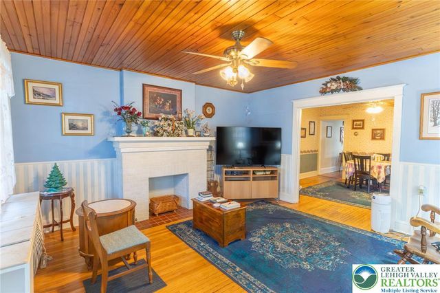 1207 Maple Street, Bethlehem City, PA 18018
