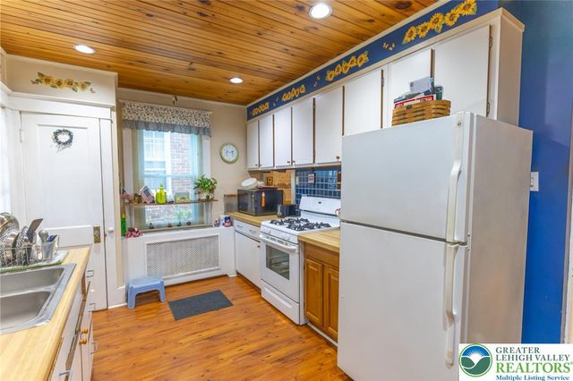 1207 Maple Street, Bethlehem City, PA 18018