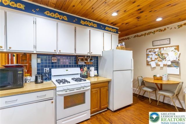 1207 Maple Street, Bethlehem City, PA 18018