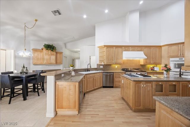 640 Quail Covey Road, Henderson, NV 89002