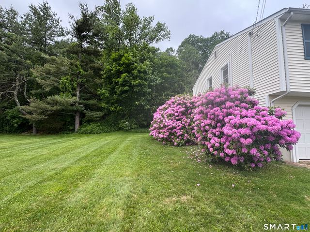 210 Cloudland Road, North Haven, CT 06473