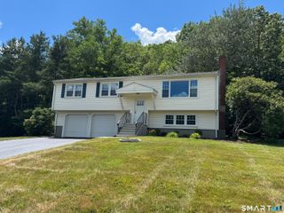 210 Cloudland Road, North Haven, CT 06473