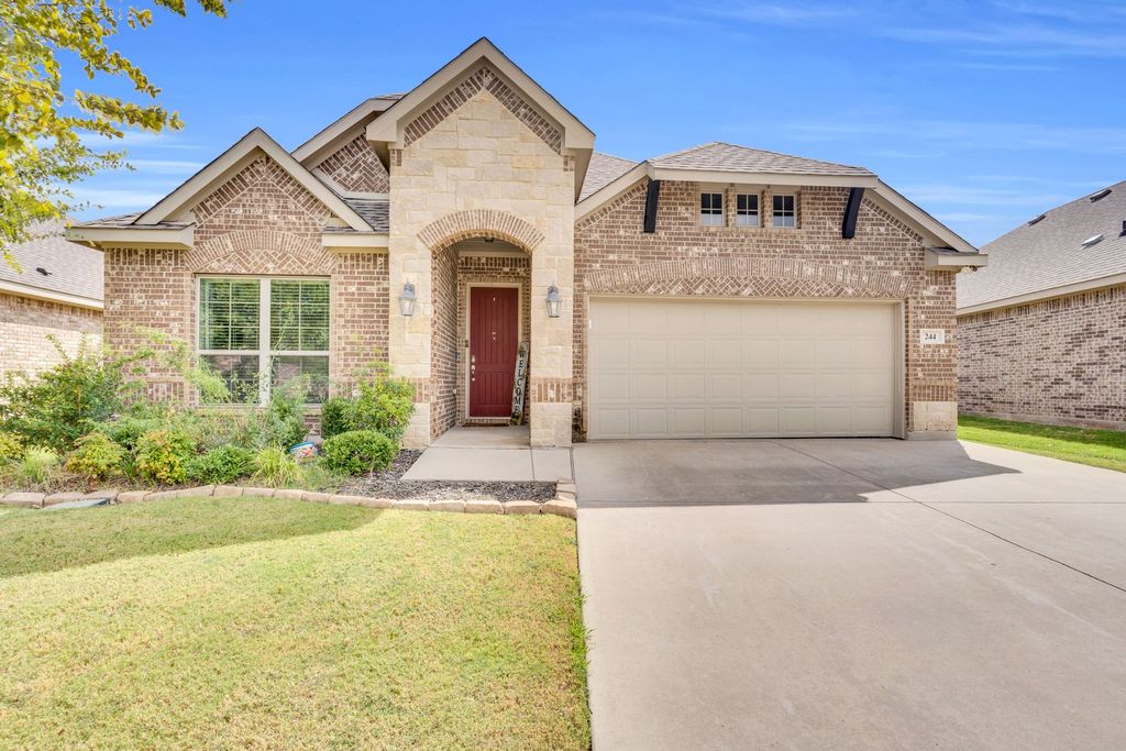 244 Dakota Drive, Waxahachie, TX 75167