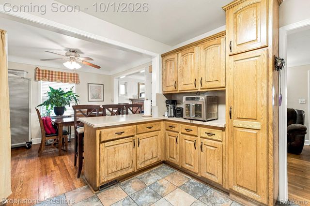 15764 Deerfield Avenue, Eastpointe, MI 48021