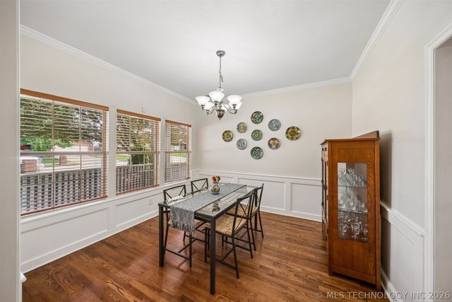 3705 W Iola Street, Broken Arrow, OK 74012