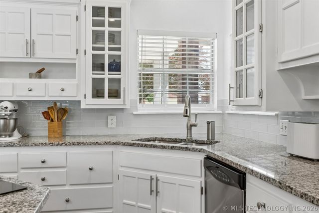 3705 W Iola Street, Broken Arrow, OK 74012