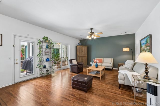 3705 W Iola Street, Broken Arrow, OK 74012