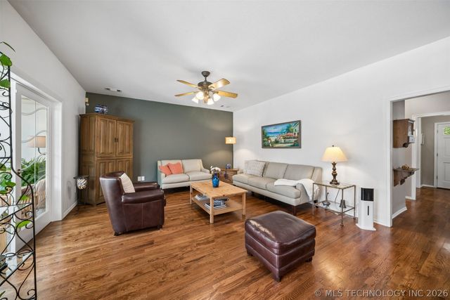 3705 W Iola Street, Broken Arrow, OK 74012