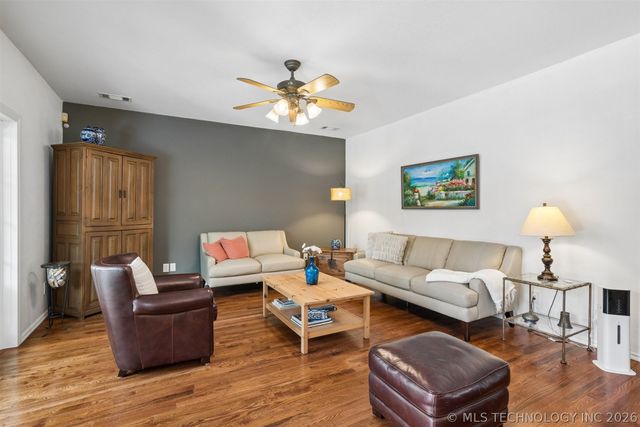 3705 W Iola Street, Broken Arrow, OK 74012