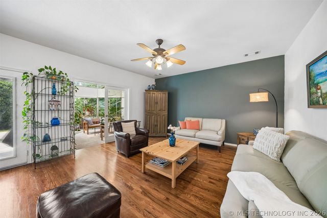 3705 W Iola Street, Broken Arrow, OK 74012