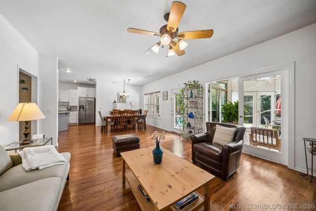 3705 W Iola Street, Broken Arrow, OK 74012