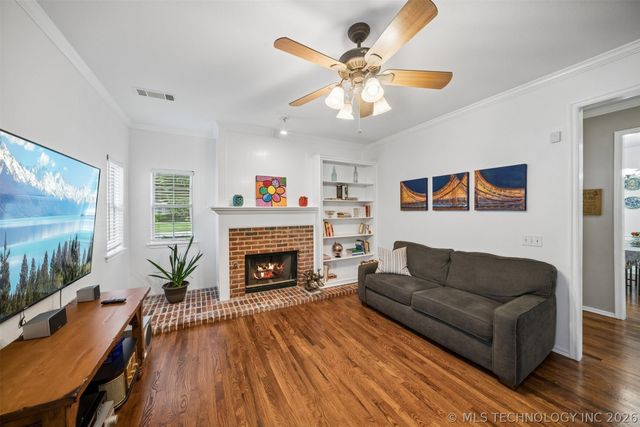 3705 W Iola Street, Broken Arrow, OK 74012