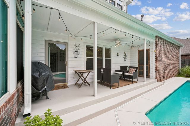 3705 W Iola Street, Broken Arrow, OK 74012