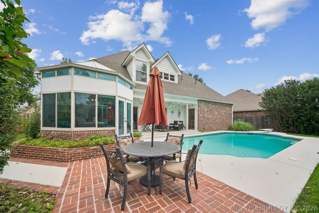 3705 W Iola Street, Broken Arrow, OK 74012