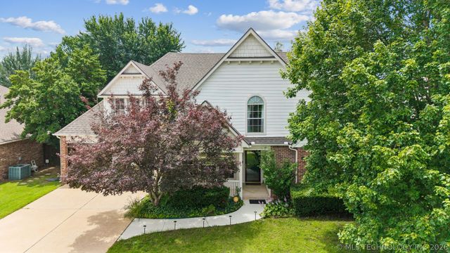 3705 W Iola Street, Broken Arrow, OK 74012
