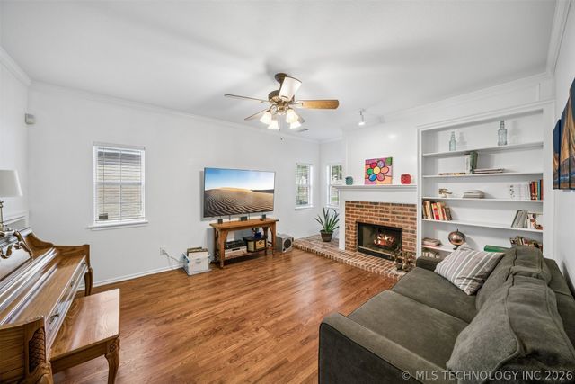 3705 W Iola Street, Broken Arrow, OK 74012