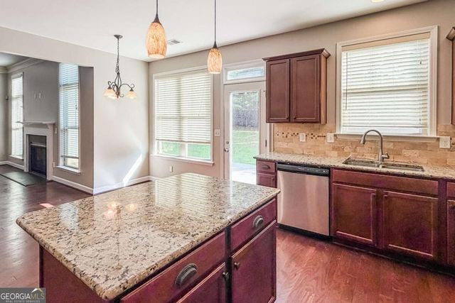 449 Rockford Pass SW, Marietta, GA 30064