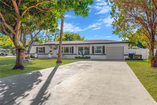 4300 28TH AVENUE N, St Petersburg, FL 33713