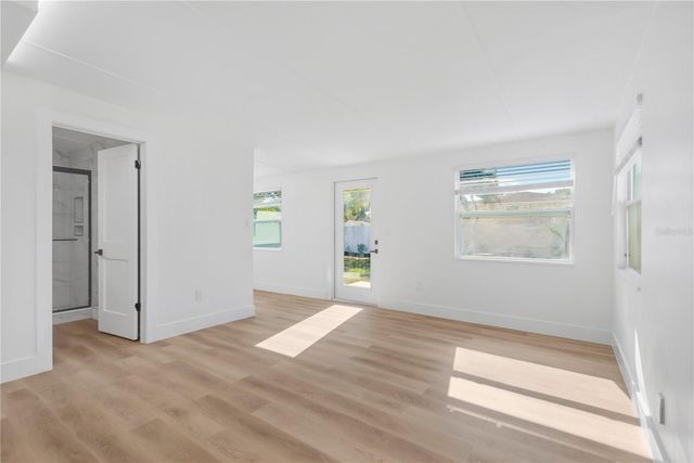 4300 28TH AVENUE N, St Petersburg, FL 33713