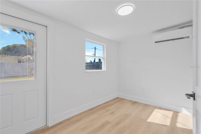 4300 28TH AVENUE N, St Petersburg, FL 33713