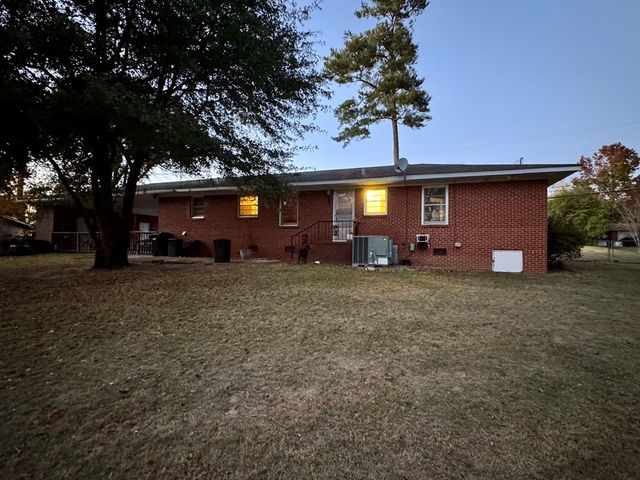3824 Lyn Drive, Columbus, GA 31909