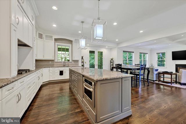 11702 HUNTSWORTH LN, Owings Mills, MD 21117