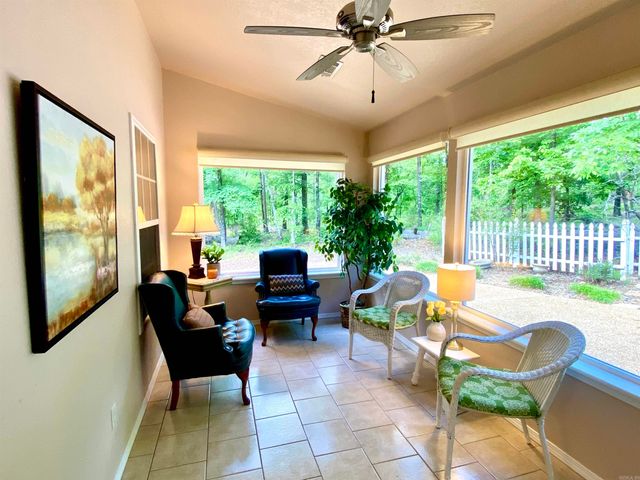 5 Casita Ln, Hot Springs Village, AR 71909