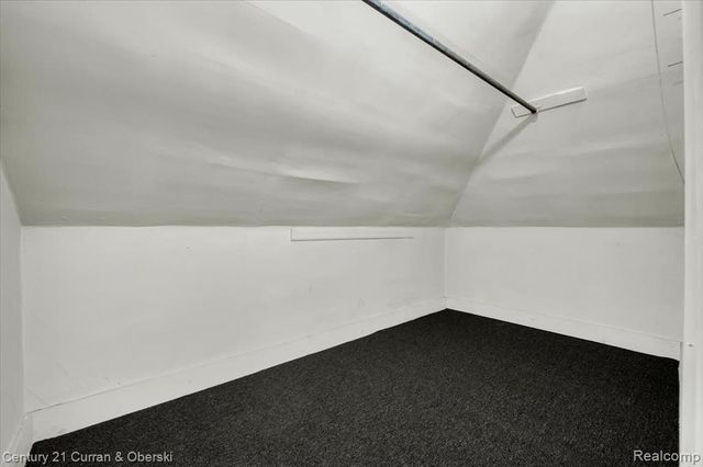 23921 Oxford Street, Dearborn, MI 48124