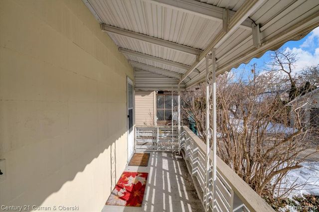 23921 Oxford Street, Dearborn, MI 48124