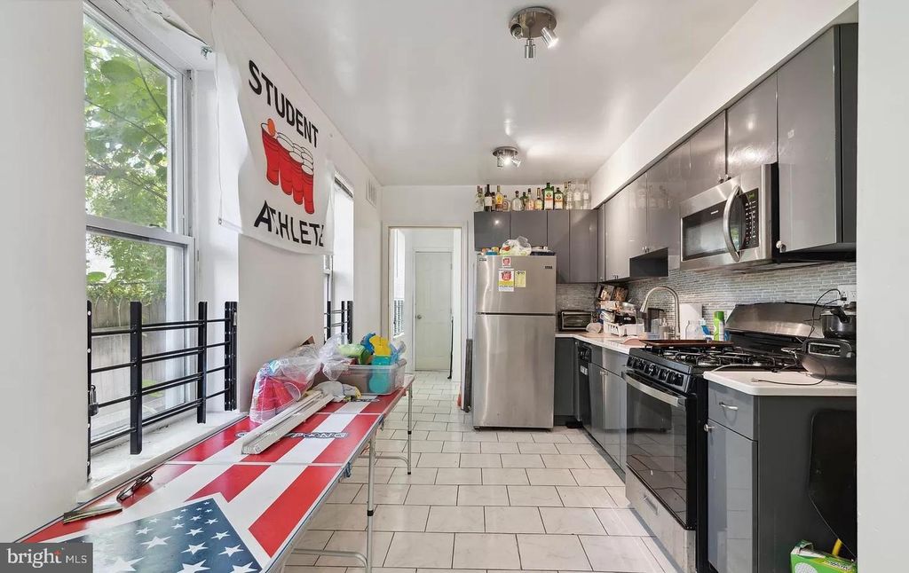 1604 W MONTGOMERY AVE, Philadelphia, PA 19121