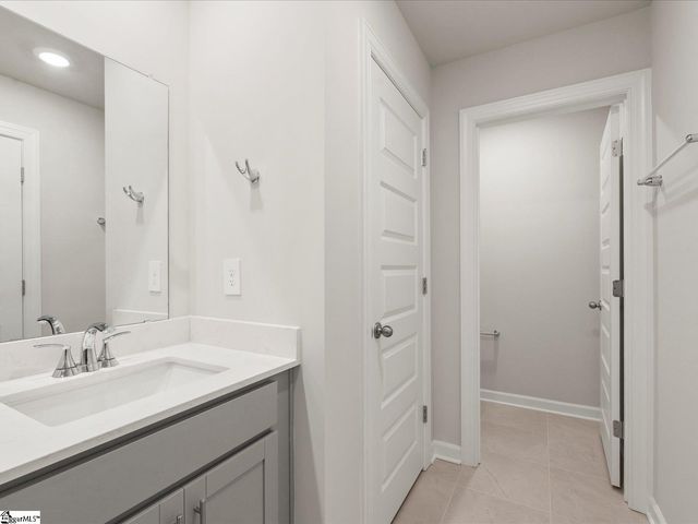 302 Hampton George Court, Greer, SC 29651