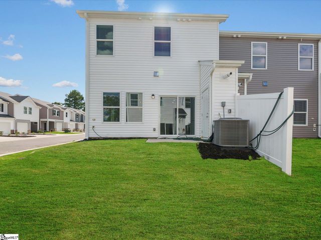 302 Hampton George Court, Greer, SC 29651