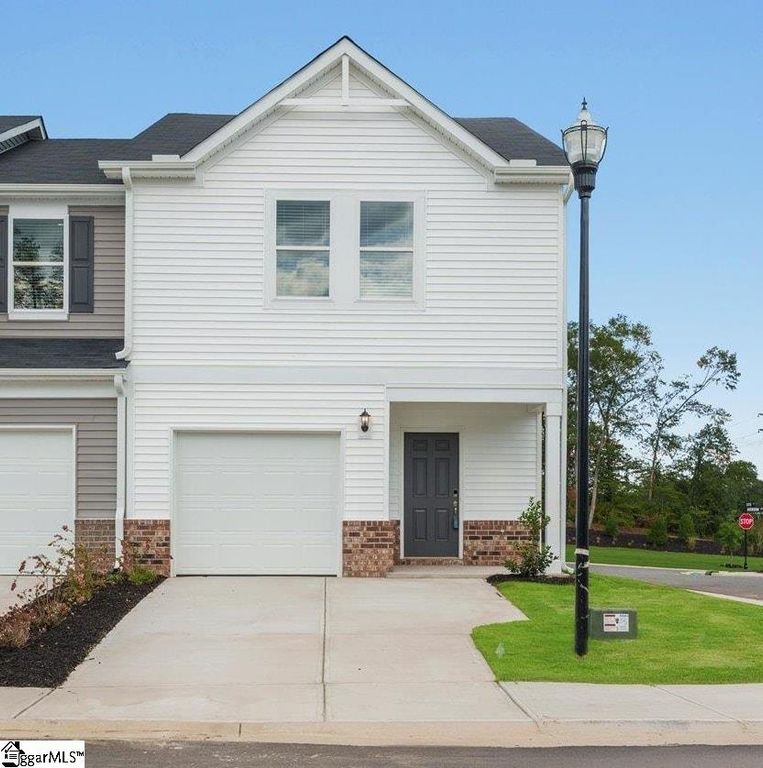 302 Hampton George Court, Greer, SC 29651