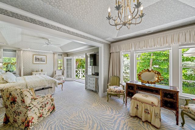 6 Via Vizcaya, Palm Beach, FL 33480
