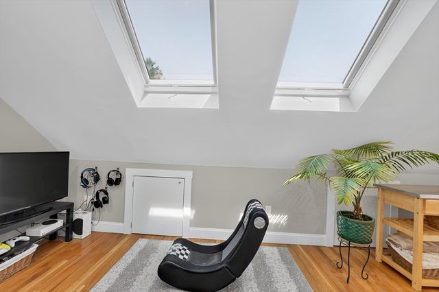 23 Irvington Rd 2, Somerville, MA 02144