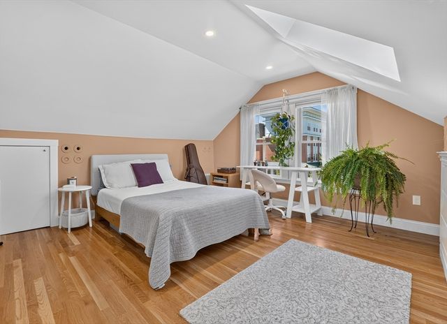 23 Irvington Rd 2, Somerville, MA 02144