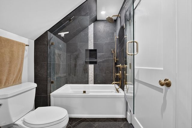 23 Irvington Rd 2, Somerville, MA 02144