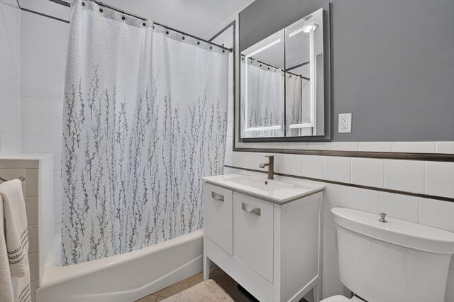 23 Irvington Rd 2, Somerville, MA 02144