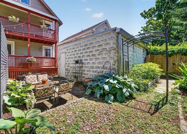 23 Irvington Rd 2, Somerville, MA 02144